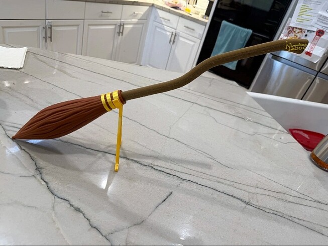 Harry Potter'ın Süpürgesi Nimbus 2000