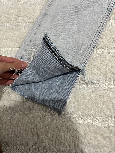 32 Beden milla pacasi yirtik kot pantolon