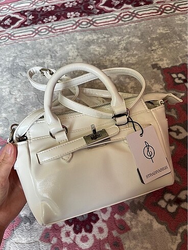 Beden stradivarius çapraz askılı canta
