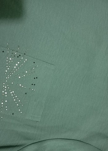 Yeşil Uzun Kollu Salaş Uzun Elbise - Görsel 3