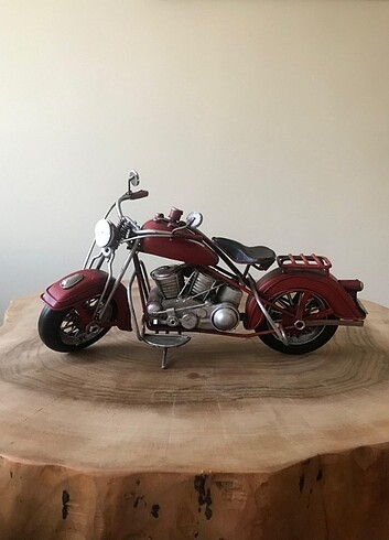 Metal Dekoratif Motor