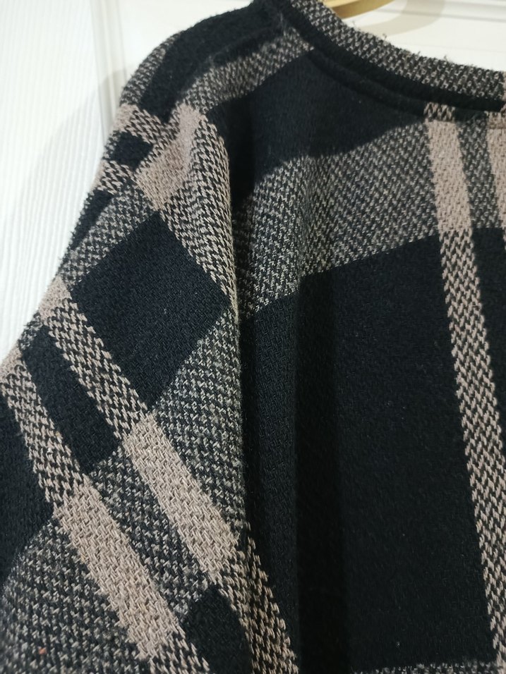 Kadın Gri Ekose Midi Panço - Görsel 3