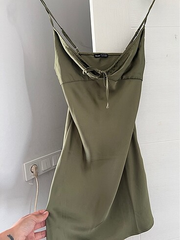 Bershka saten elbise