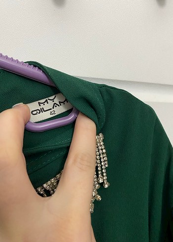 Zincir Detaylı Yeşil Uzun Abiye Elbise - Görsel 2