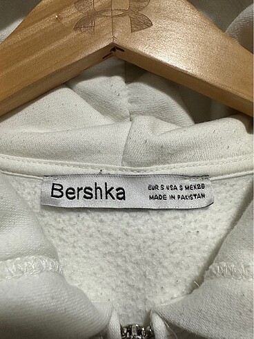 s Beden Bershka sweat