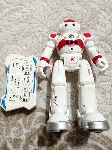 Oyuncak robot