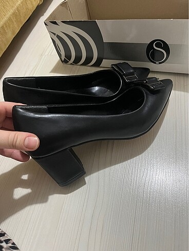 37 Beden siyah Renk Topuklu ayakkabı