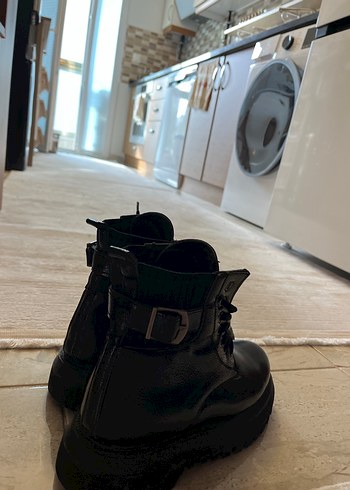 Kadın Siyah Bağcıklı Platform Topuklu Bot - Görsel 2