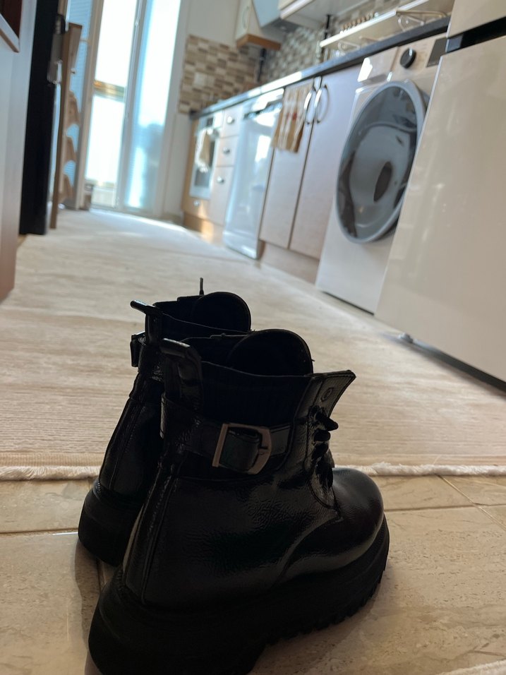 Kadın Siyah Bağcıklı Platform Topuklu Bot - Görsel 2