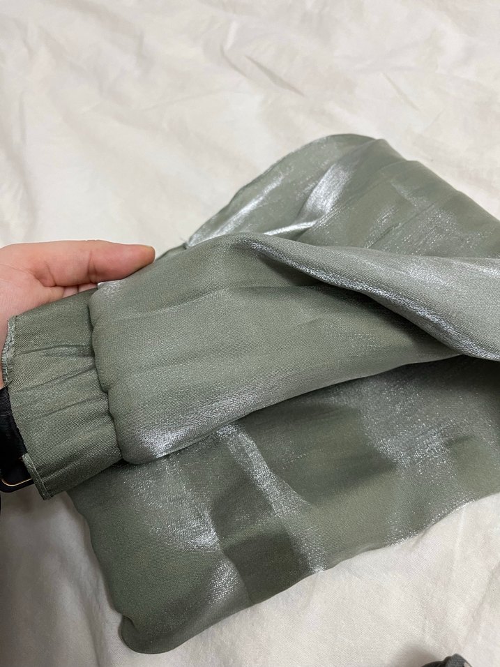 Kadın Parlak Haki Saten Şal - Görsel 2