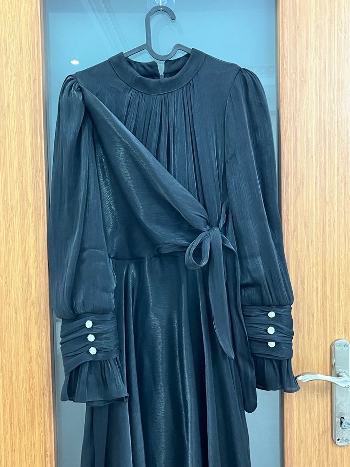 Siyah uzun abiye - Görsel 4