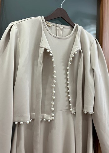 Düğmeli Uzun Beyaz Kadın Elbise - Görsel 4