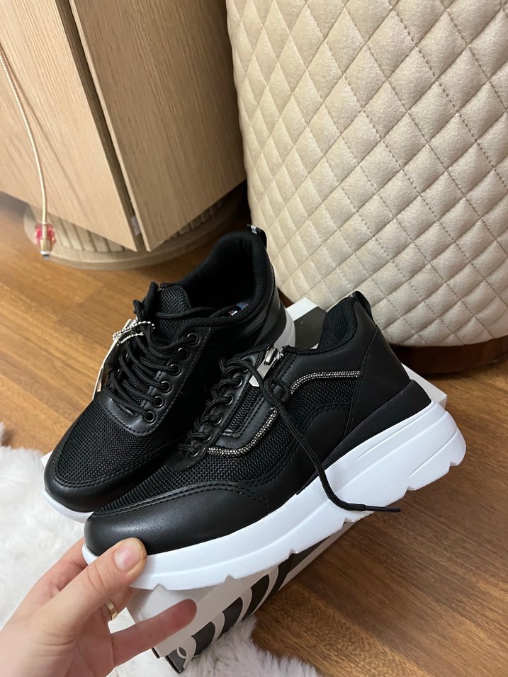 Siyah Yılan Desenli Dolgu Topuklu Kadın Spor Ayakkabı - Görsel 4