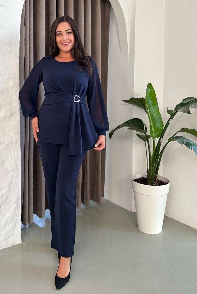 Büyük Beden Özel Günlere Uygun Lacivert Kemerli Takım - Görsel 5