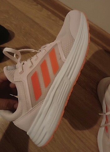 Adidas Kadın Spor ayakkabı 