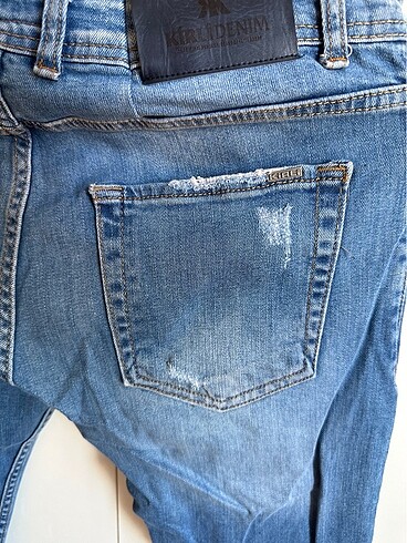 32 Beden mavi Renk Kirlidenim