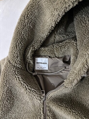 s Beden pull bear mont