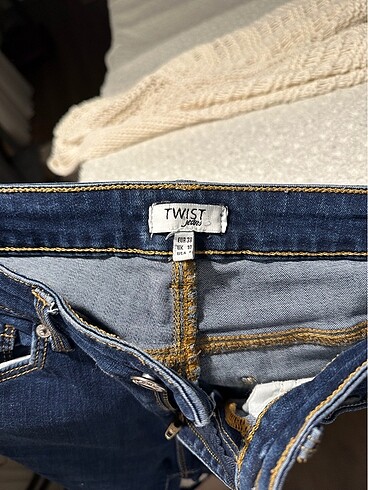 Twist Twist skinny jean