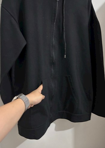Siyah Kapüşonlu Fermuarlı Sweatshirt - Görsel 4