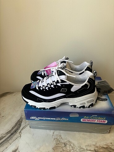 36 Beden siyah Renk Skechers d lites modeli