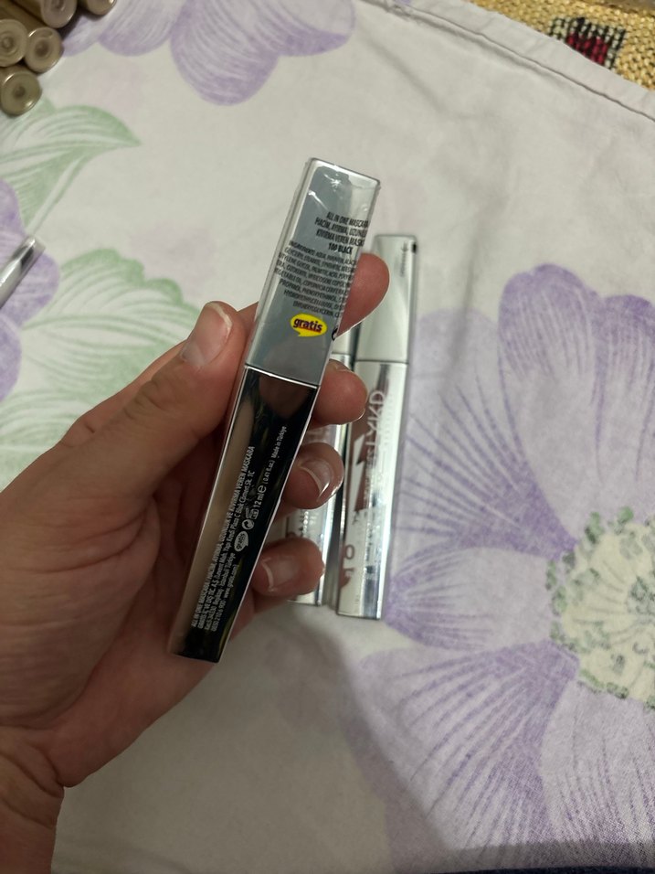 Gri Tonlu All In One Maskara - Görsel 3