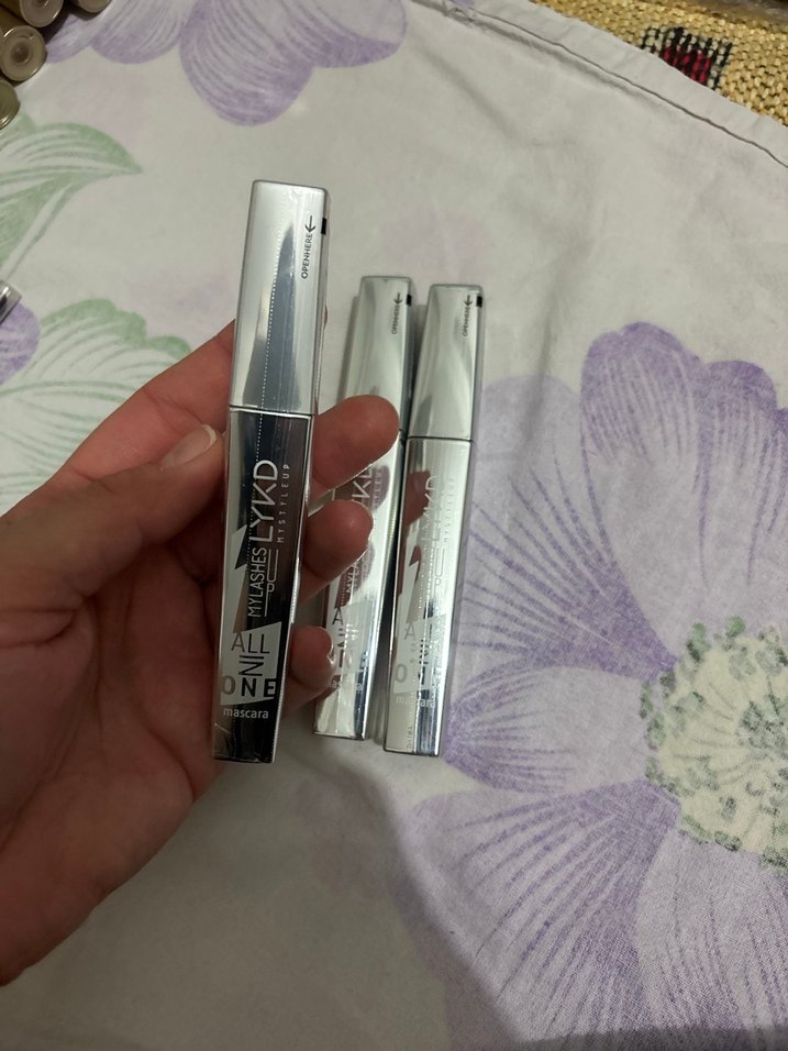 Gri Tonlu All In One Maskara - Görsel 2