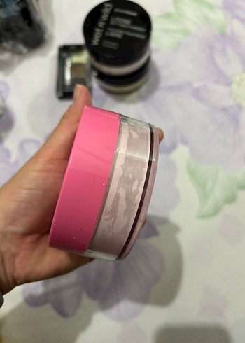 Wet n Wild Soft Pink Sabit Toz - Görsel 2