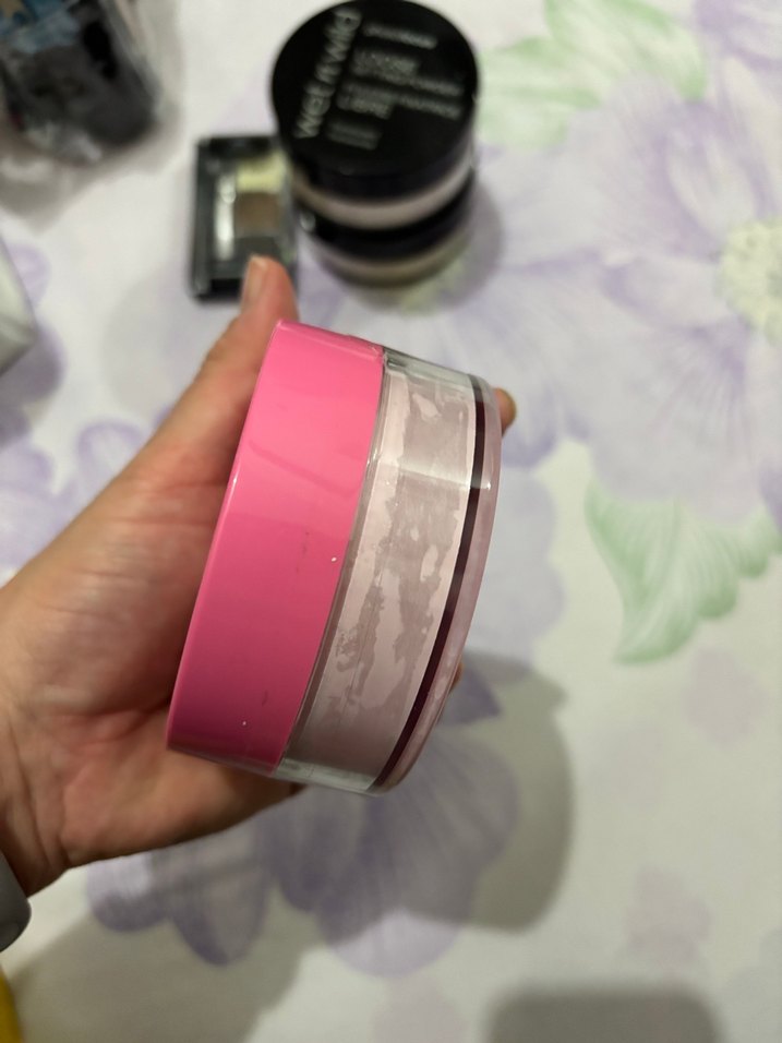 Wet n Wild Soft Pink Sabit Toz - Görsel 2