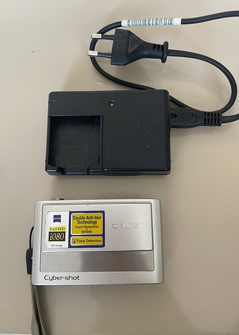 Sony Dijital Fotoğraf makinası