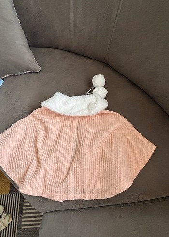 Kız Çocuk Pembe Poncho Beyaz Kürk Detaylı - Görsel 3