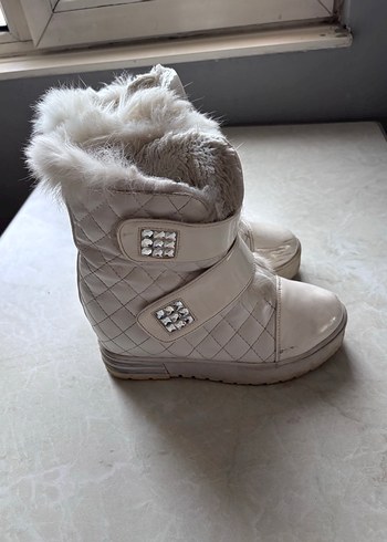 Kürklü Beyaz Kadın Dolgu Topuk Bot - Görsel 13