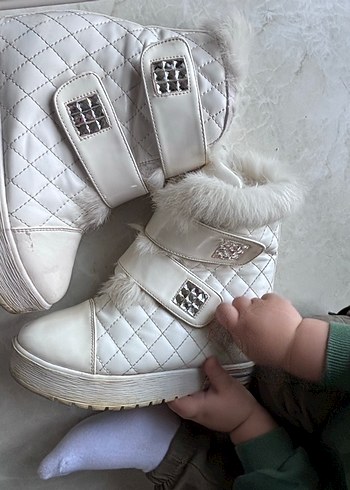 Kürklü Beyaz Kadın Dolgu Topuk Bot - Görsel 7