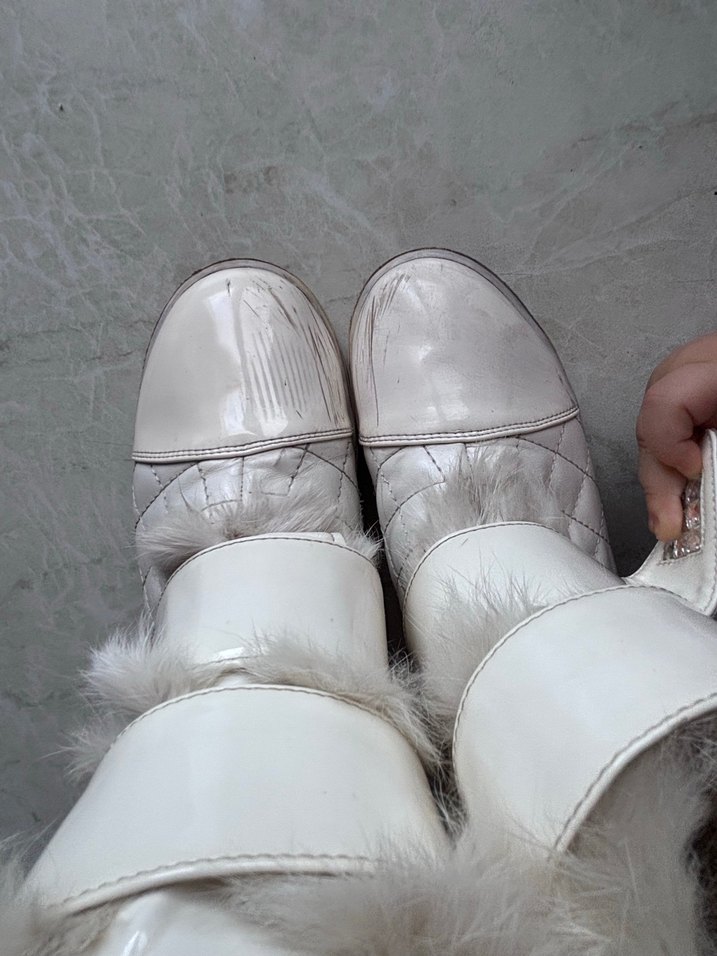 Kürklü Beyaz Kadın Dolgu Topuk Bot - Görsel 4