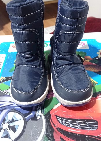 Erkek Çocuk bot - Görsel 3