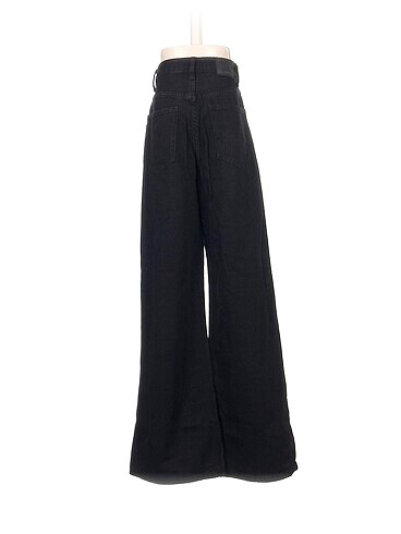 32 Beden Bershka Jean / Kot %70 İndirimli.