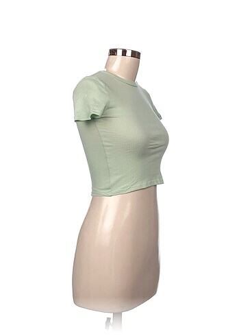 H&M H&M T-shirt %70 İndirimli.