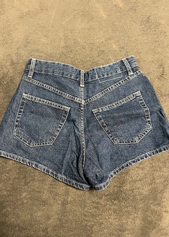 Bershka Denim Şort - Görsel 2
