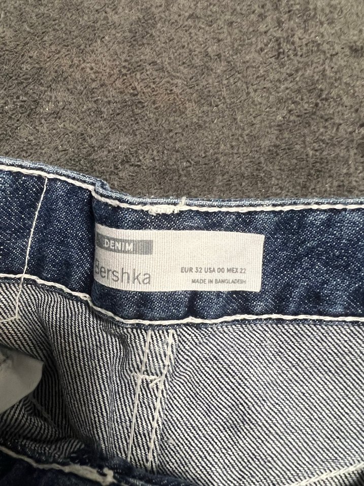 Bershka Denim Şort - Görsel 3
