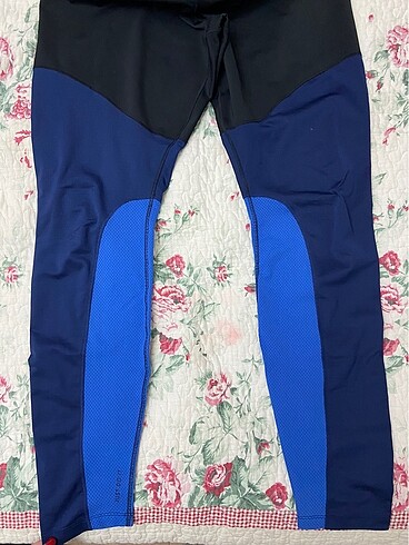 xl Beden orijinal nike tayt