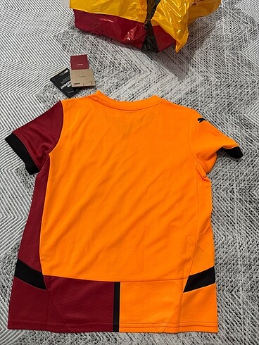 10 Yaş Beden Orjinal çocuk galatasaray forması