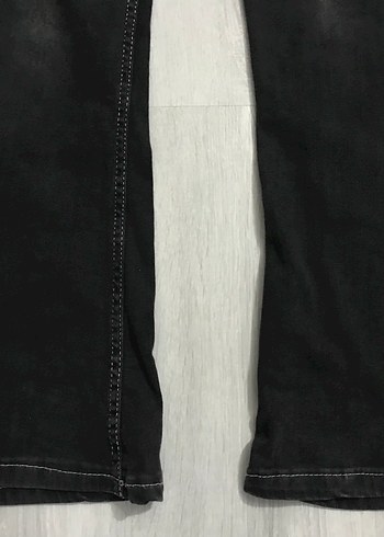 Siyah Bol Kesim Midi Denim Pantolon - Görsel 2