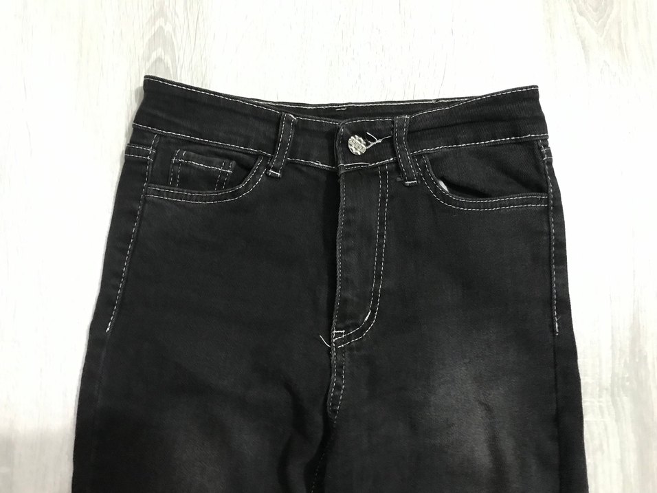 Siyah Bol Kesim Midi Denim Pantolon - Görsel 3