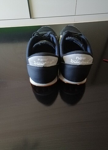 37,5 Beden siyah Renk New balance 410 spor ayakkabı 
