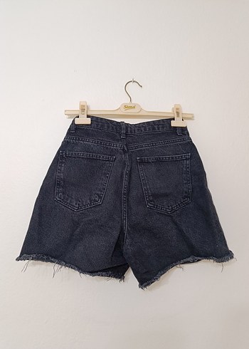 Siyah Yırtık Mini Kadın Kot Şort - Görsel 3