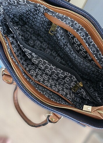 Michael Kors Kol çantası 