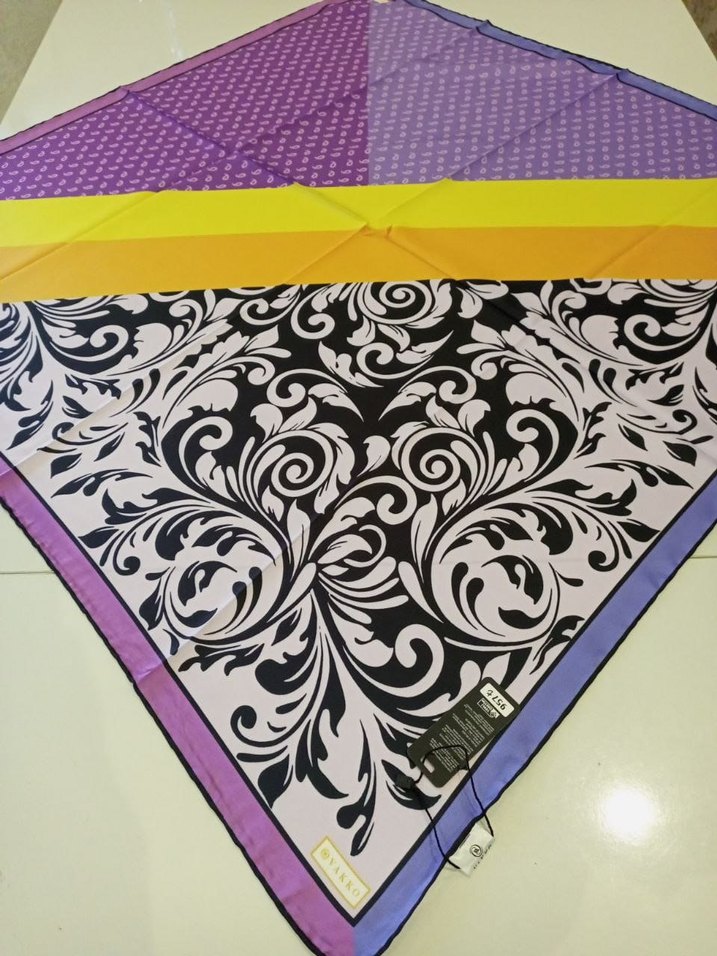 Renkli Kadın Desenli esarp - Görsel 2