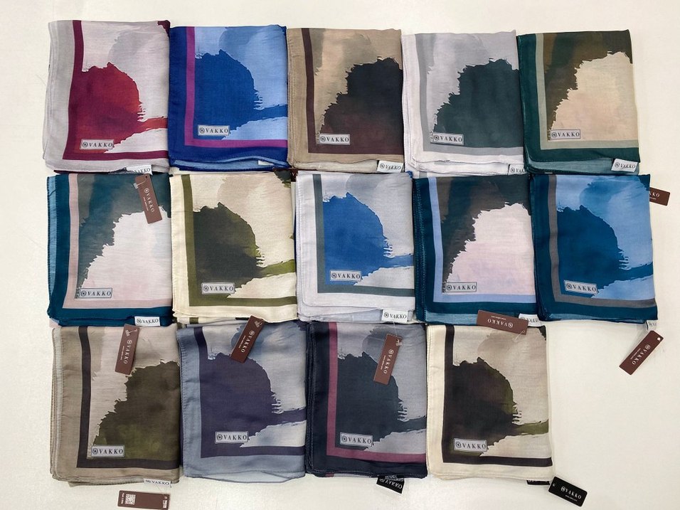 Haki Renkli Kadın  Şal - Görsel 2