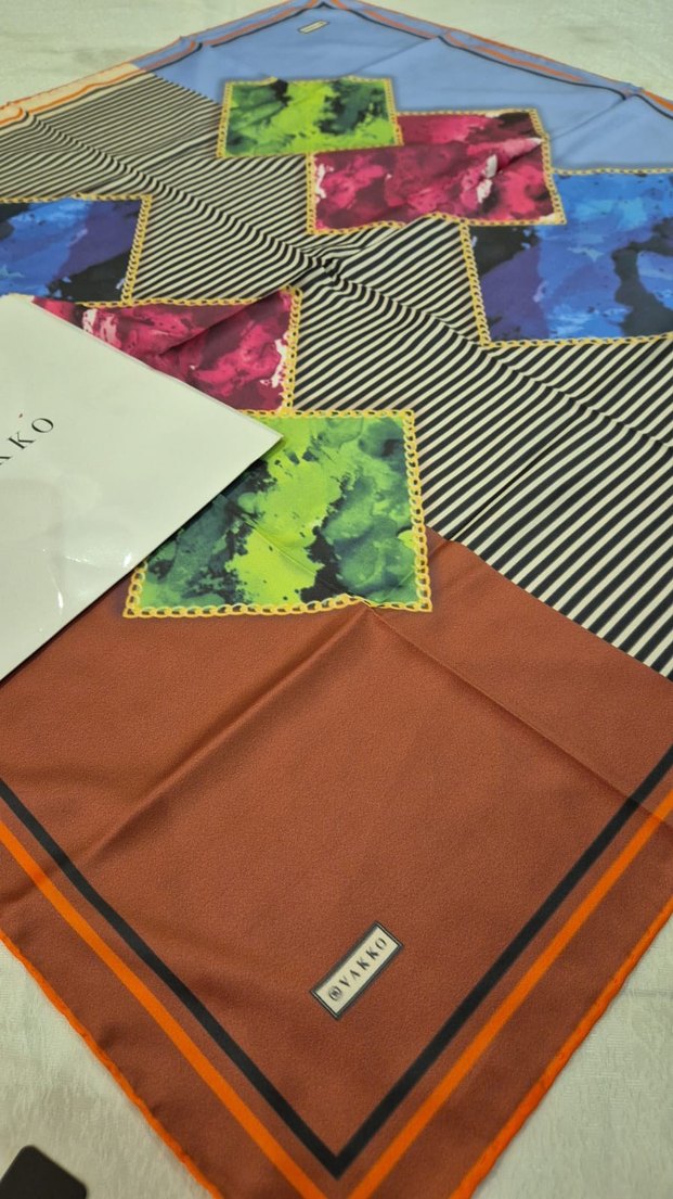 Çok Renkli Kadın esarp - Görsel 3