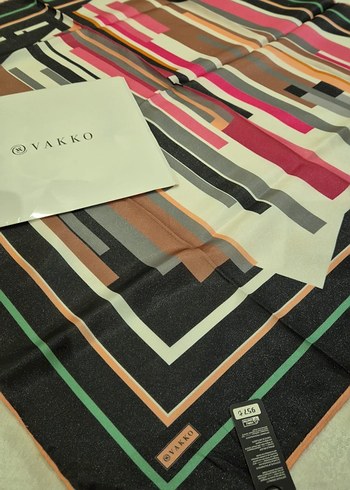 Kahverengi Kadın eşarp - Görsel 2