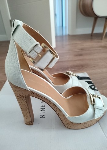 Nine West 37